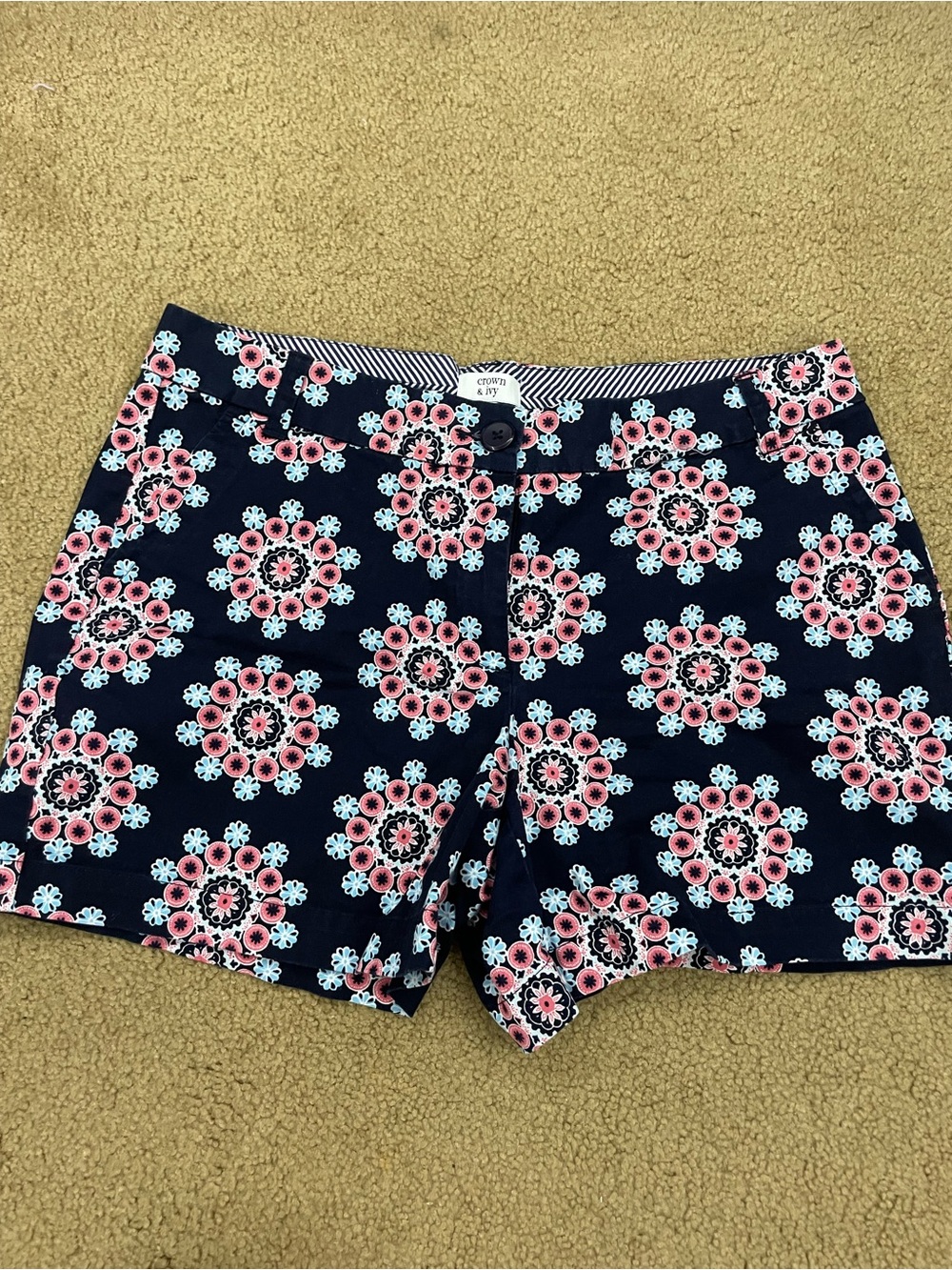 crown & ivy Navy Floral Medallion Shorts Size 8